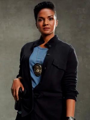 Мекиа Кокс в роли Найлы Харпер